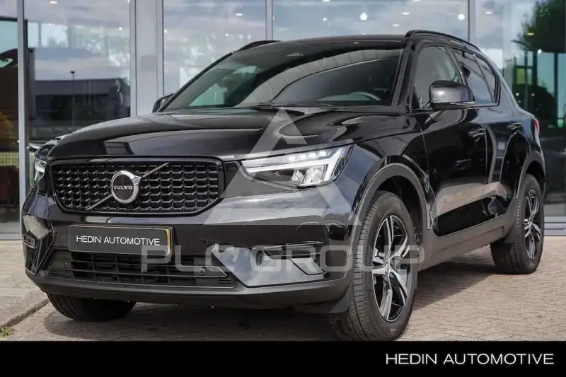 2022 Volvo XC40