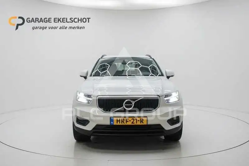 2022 Volvo XC40