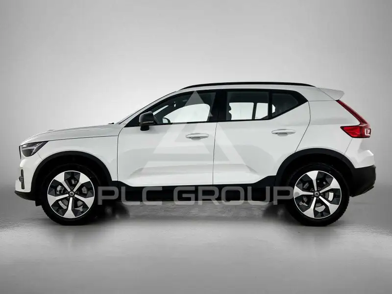 2022 Volvo XC40