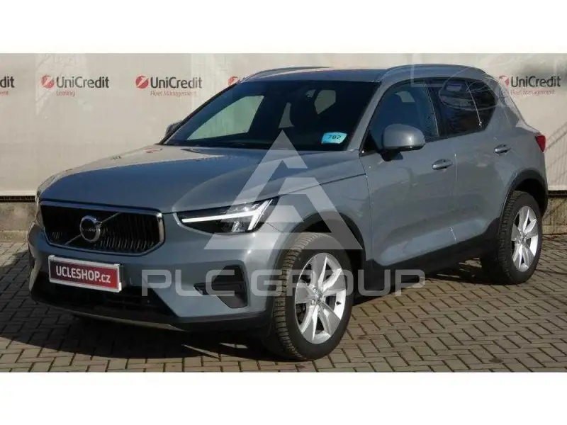 2022 Volvo XC40