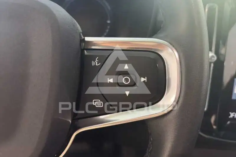 2022 Volvo XC40