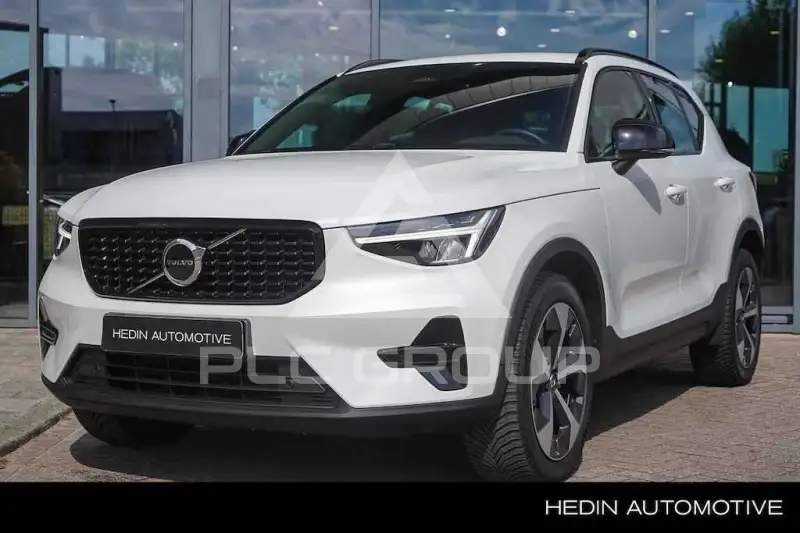 2022 Volvo XC40