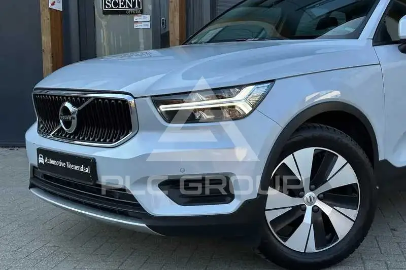 2022 Volvo XC40