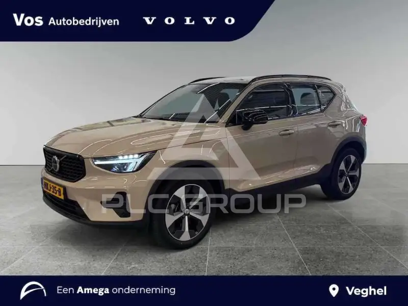 2022 Volvo XC40