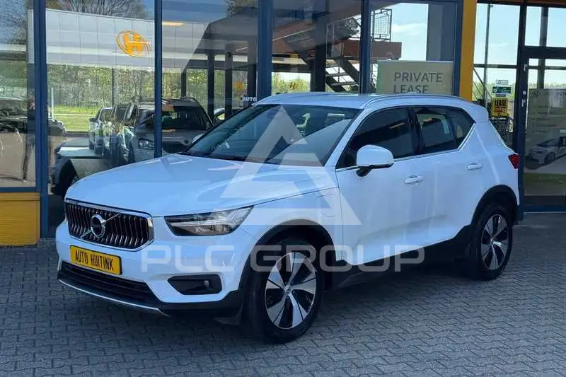 2022 Volvo XC40