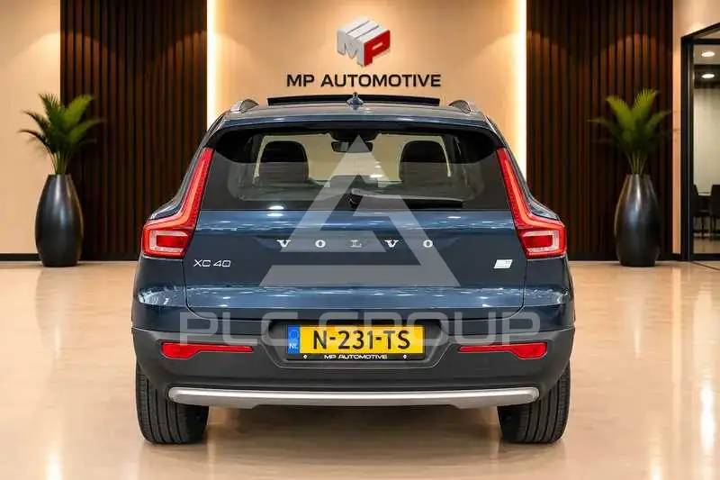 2022 Volvo XC40