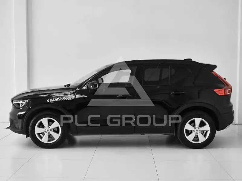 2022 Volvo XC40