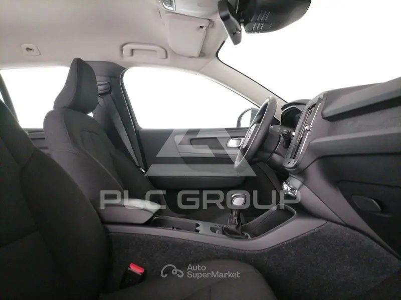 2022 Volvo XC40
