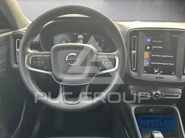 2022 Volvo XC40