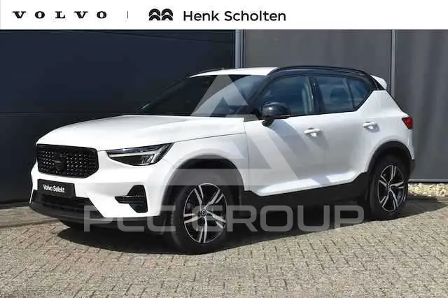 2022 Volvo XC40