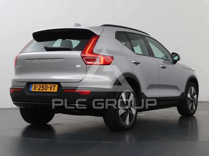 2022 Volvo XC40