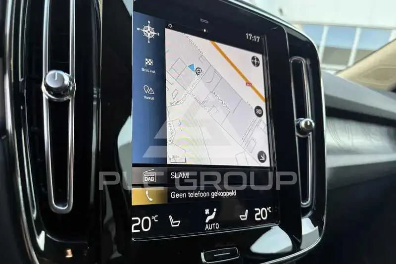 2022 Volvo XC40