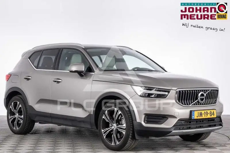 2022 Volvo XC40