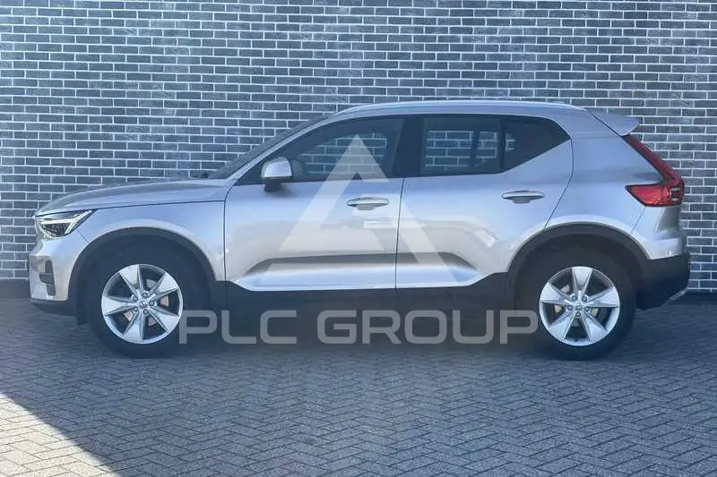 2022 Volvo XC40