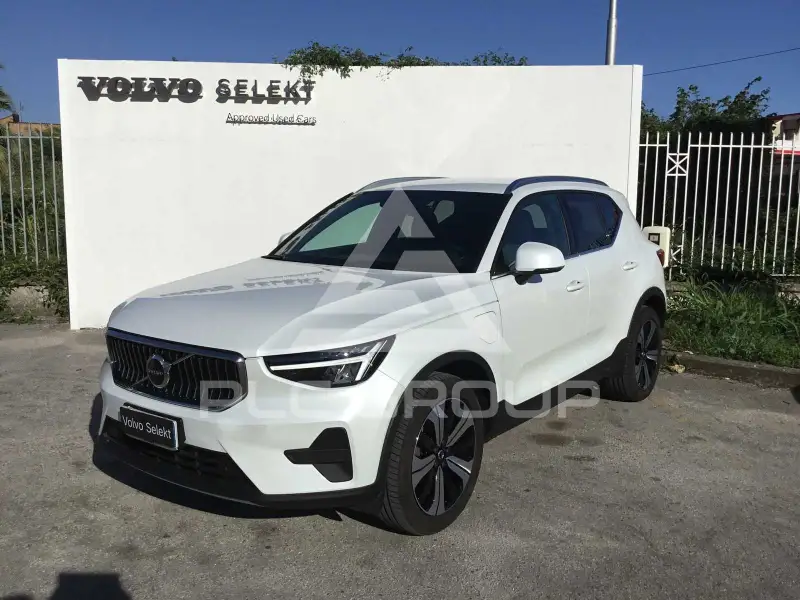2022 Volvo XC40