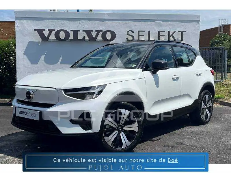 2022 Volvo XC40