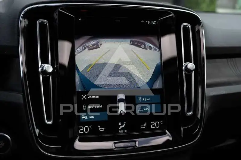 2022 Volvo XC40