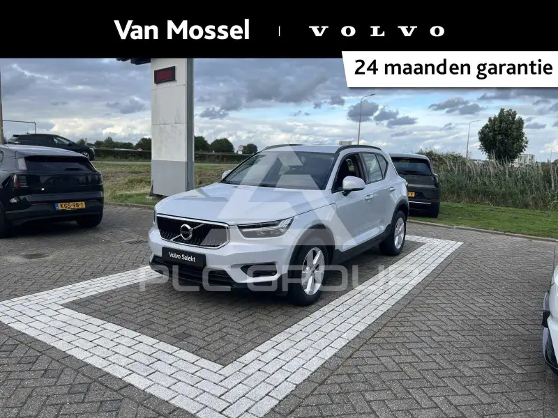 2022 Volvo XC40