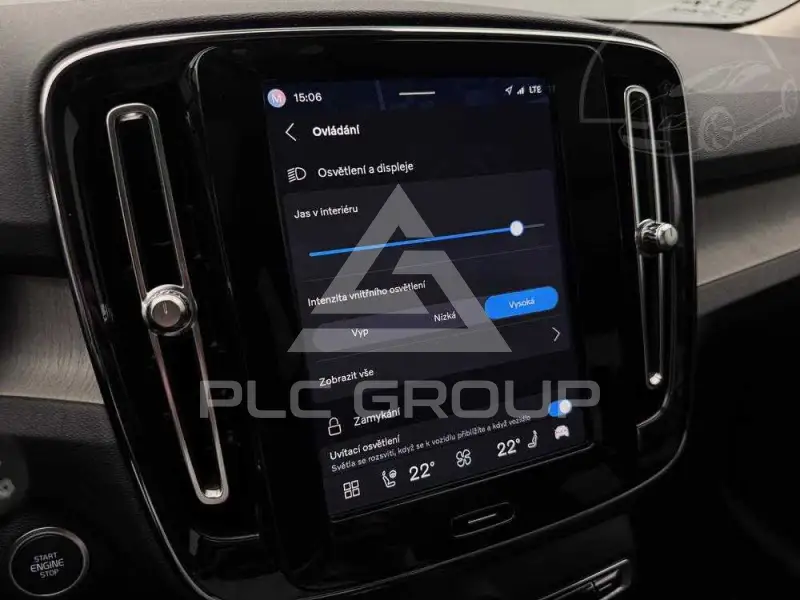 2022 Volvo XC40
