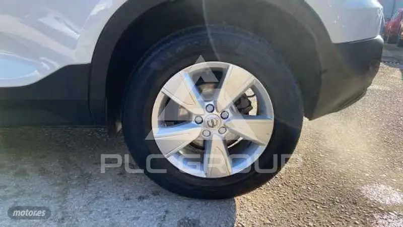 2022 Volvo XC40
