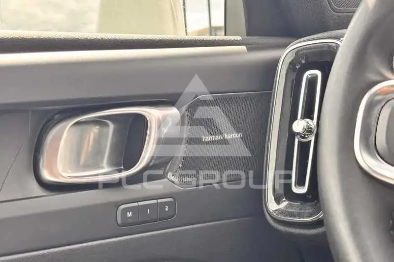 2022 Volvo XC40