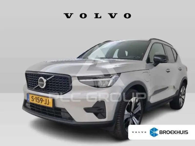 2022 Volvo XC40