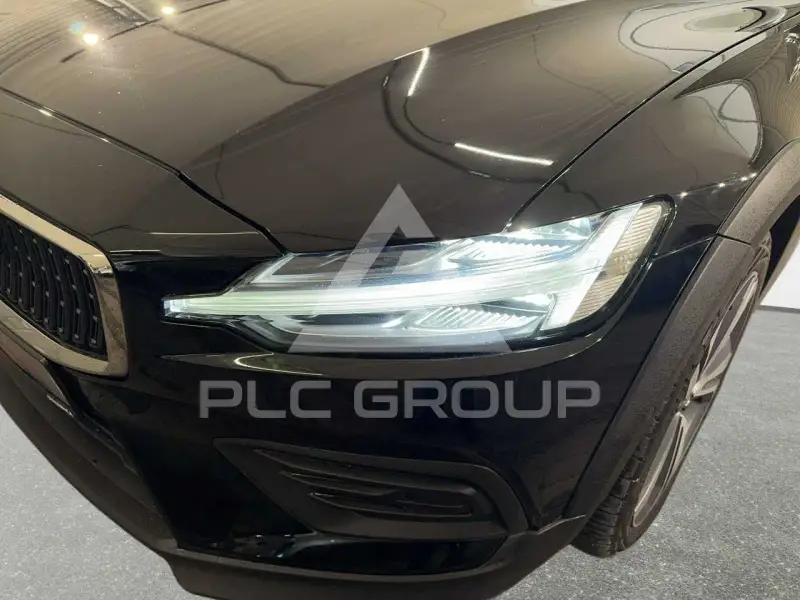 2022 Volvo V60