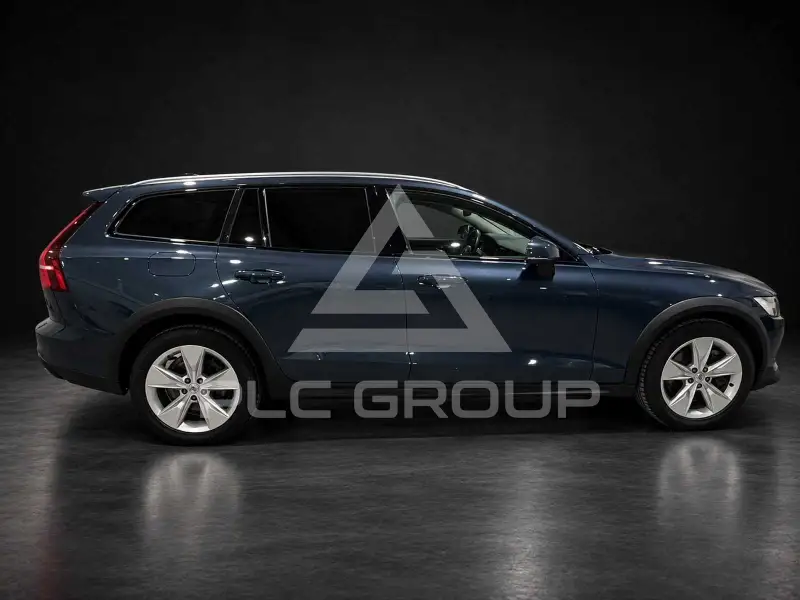 2022 Volvo V60