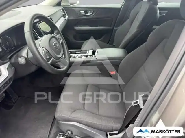 2022 Volvo V60