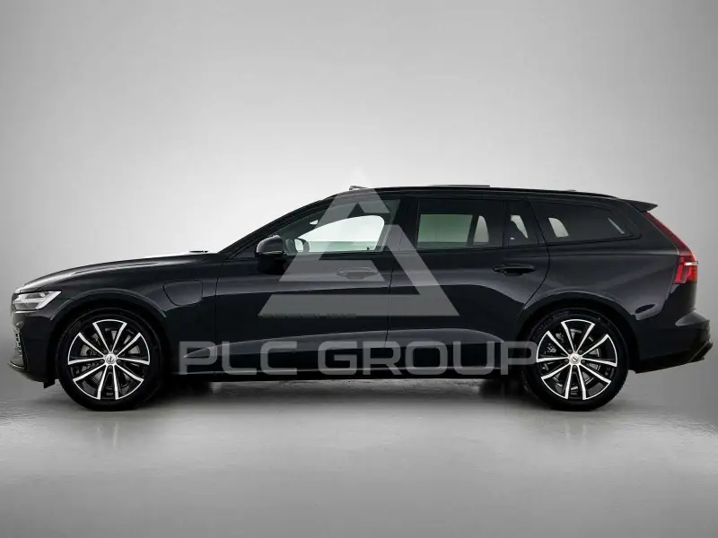 2022 Volvo V60