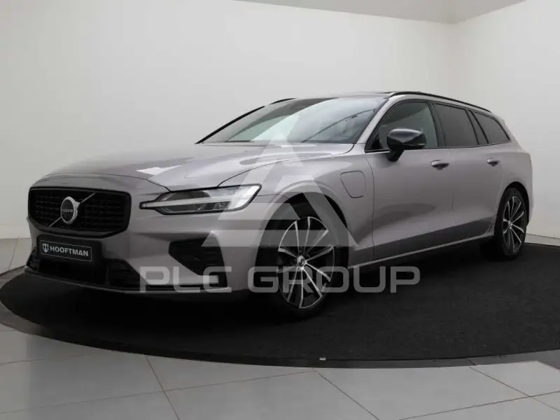 2022 Volvo V60