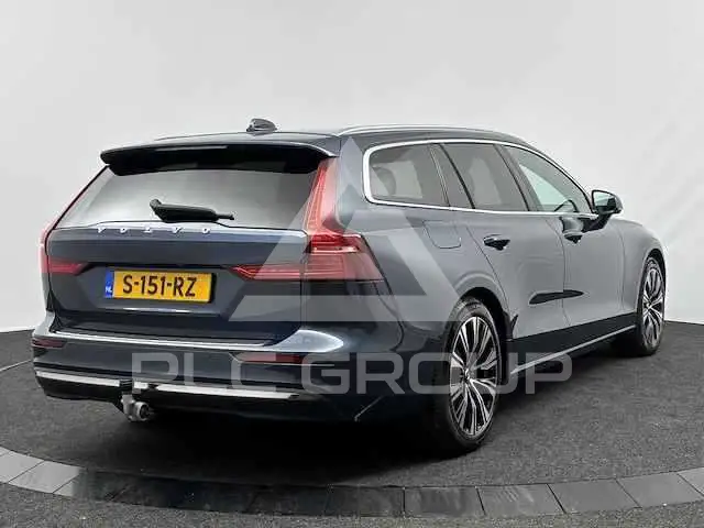 2022 Volvo V60