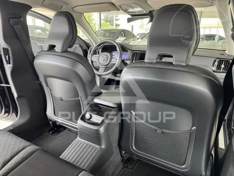 2022 Volvo V60
