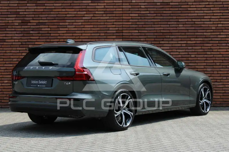 2022 Volvo V60