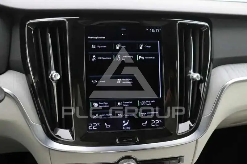 2022 Volvo V60