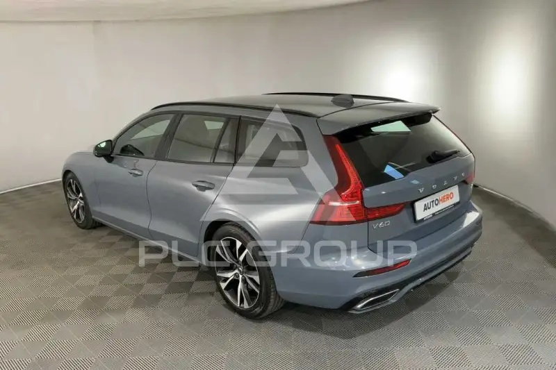 2022 Volvo V60