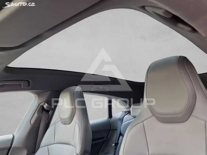 2022 Porsche Taycan