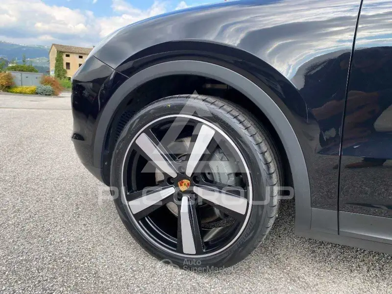2022 Porsche Cayenne