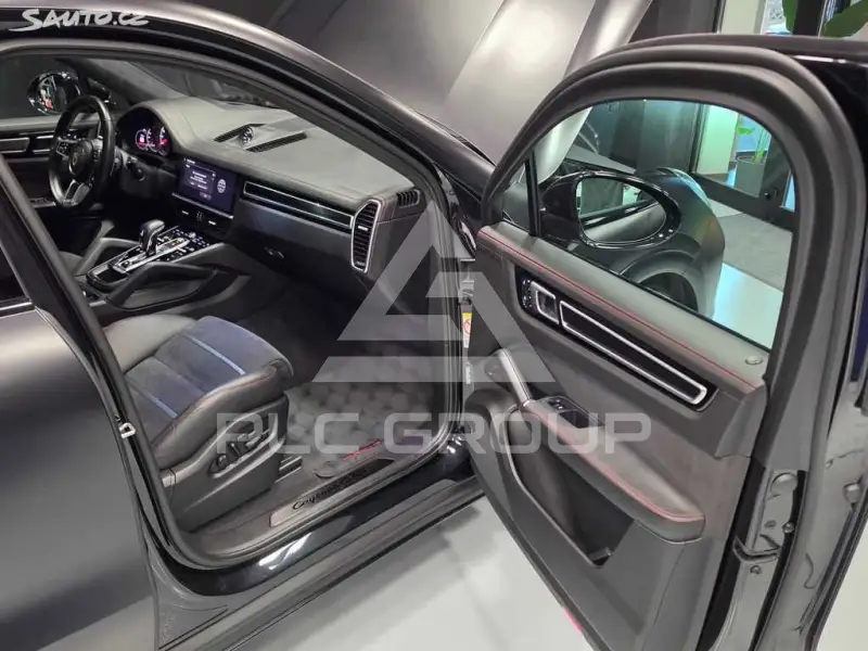 2022 Porsche Cayenne