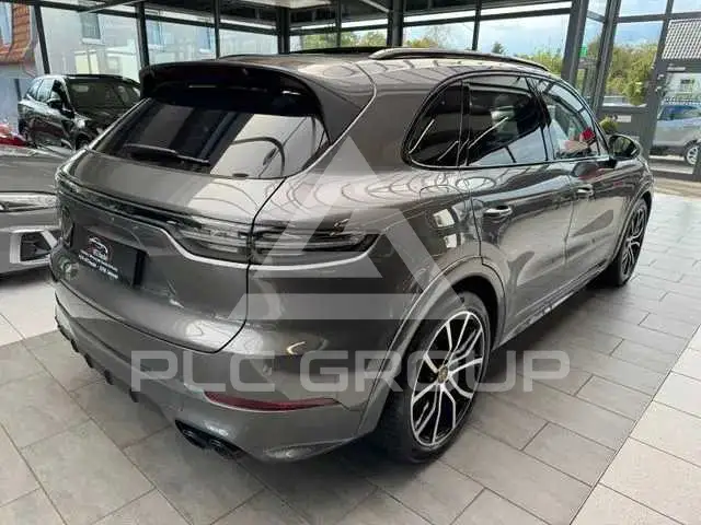 2022 Porsche Cayenne