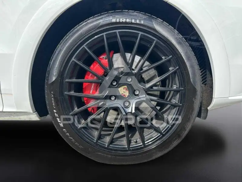2022 Porsche Cayenne
