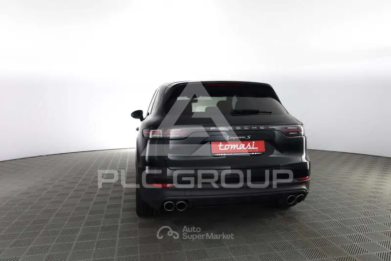 2022 Porsche Cayenne