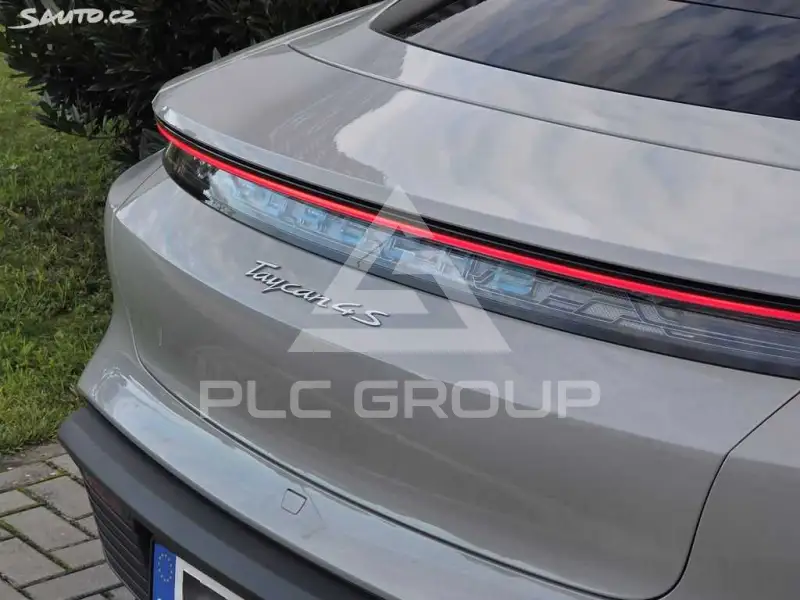 2022 Porsche Taycan