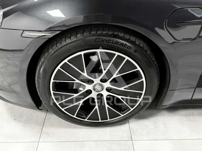 2022 Porsche Taycan