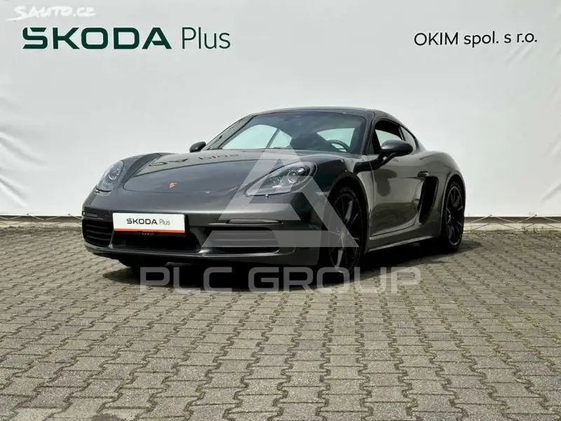 2022 Porsche Cayman