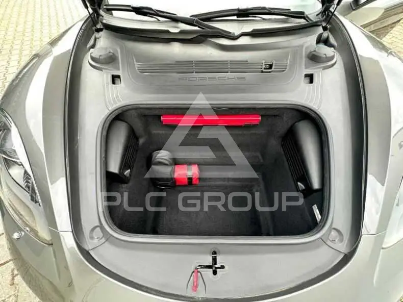 2022 Porsche Cayman