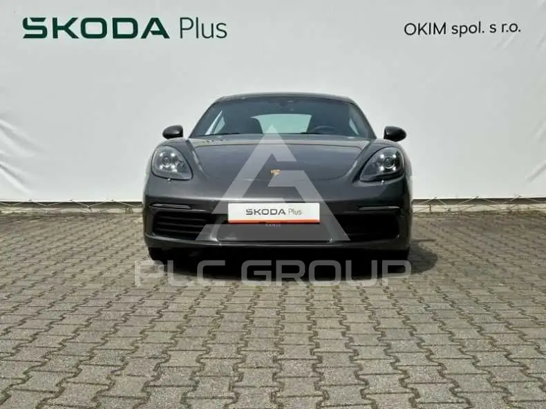 2022 Porsche Cayman