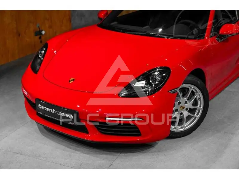 2022 Porsche Cayman