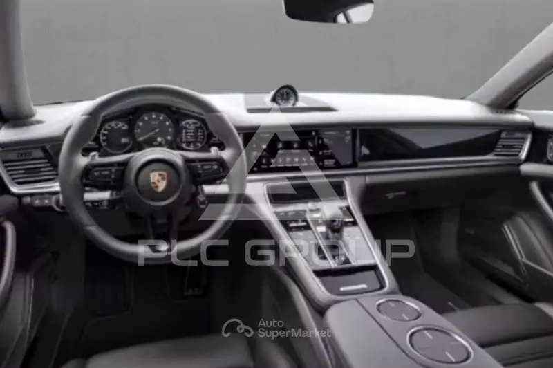 2022 Porsche Panamera