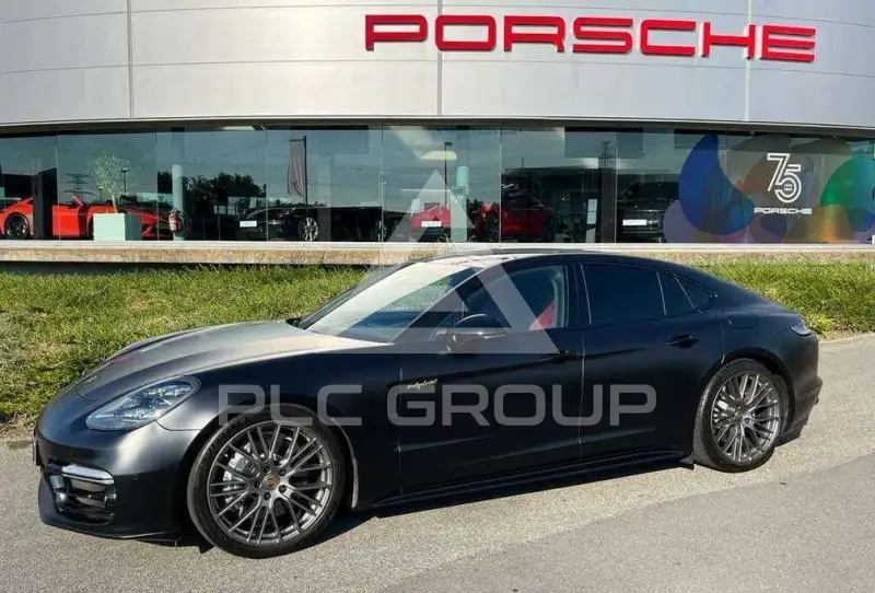 2022 Porsche Panamera